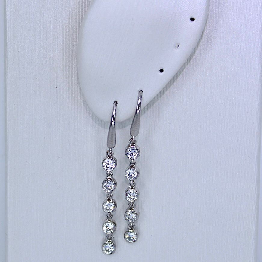 18k Diamond drop earrings