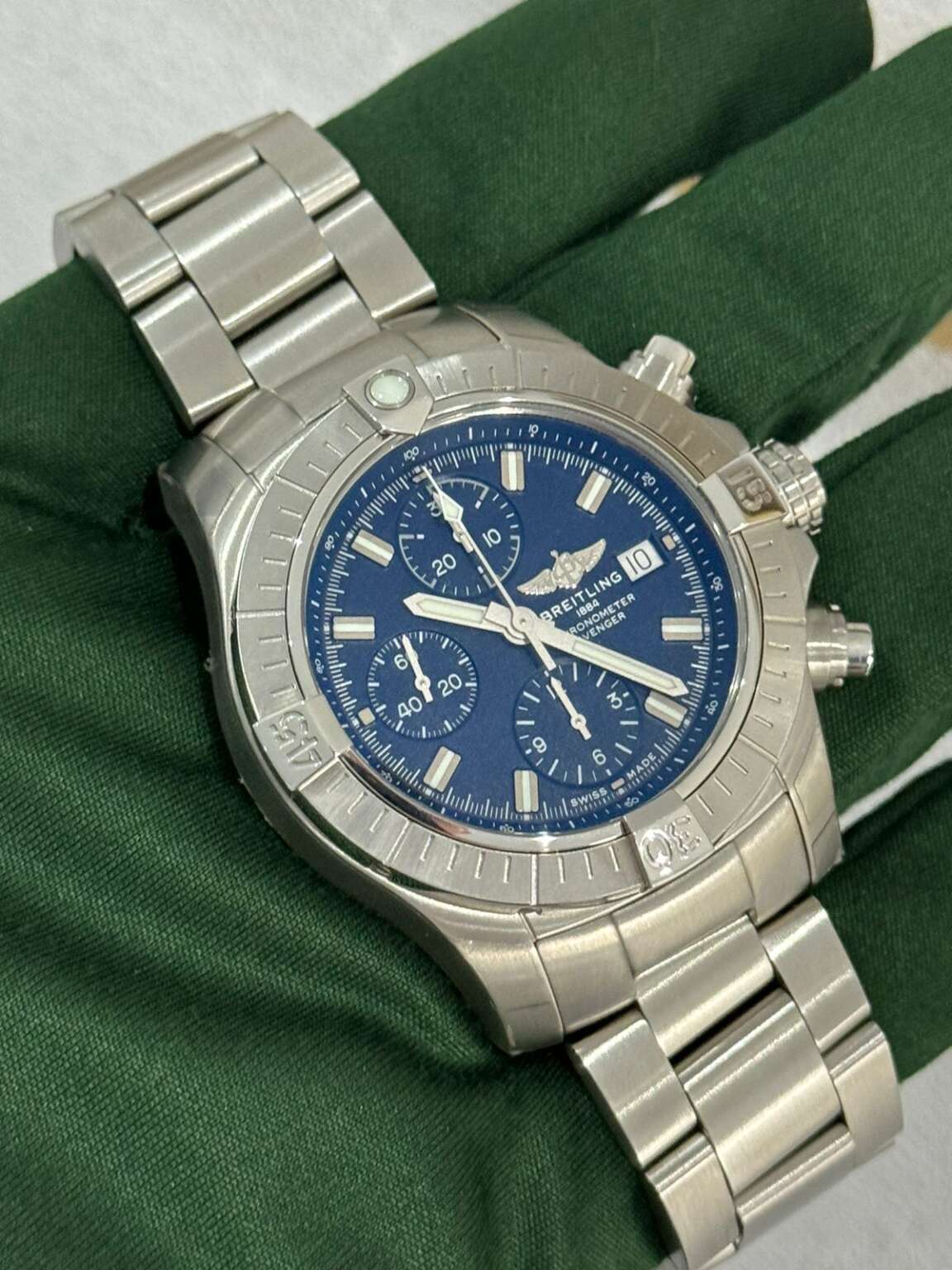 Breitling Avenger Chronograph