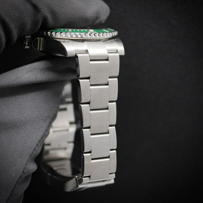 Rolex Submariner "Hulk"