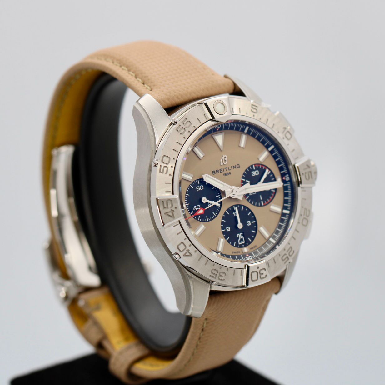 Breitling Avenger B01 Chronograph