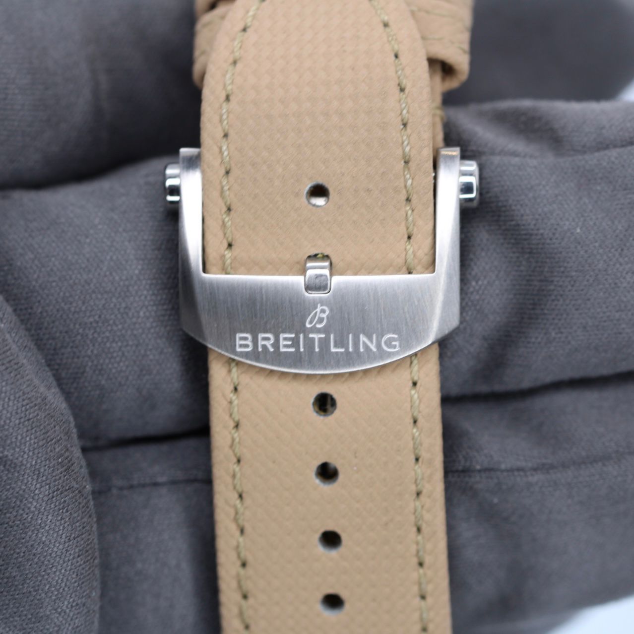 Breitling Avenger B01 Chronograph