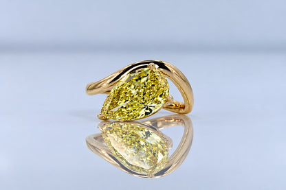 3.72ct Fancy vivid yellow diamond sculptured ring