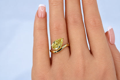 3.72ct Fancy vivid yellow diamond sculptured ring