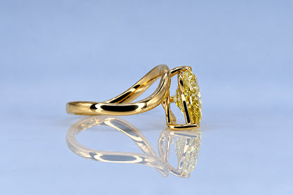 3.72ct Fancy vivid yellow diamond sculptured ring