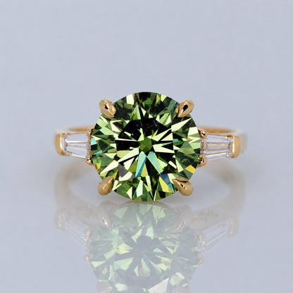5.08ct Fancy vivid green diamond ring