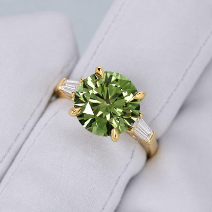 5.08ct Fancy vivid green diamond ring