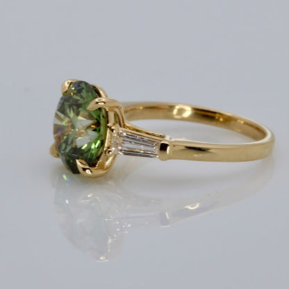 5.08ct Fancy vivid green diamond ring