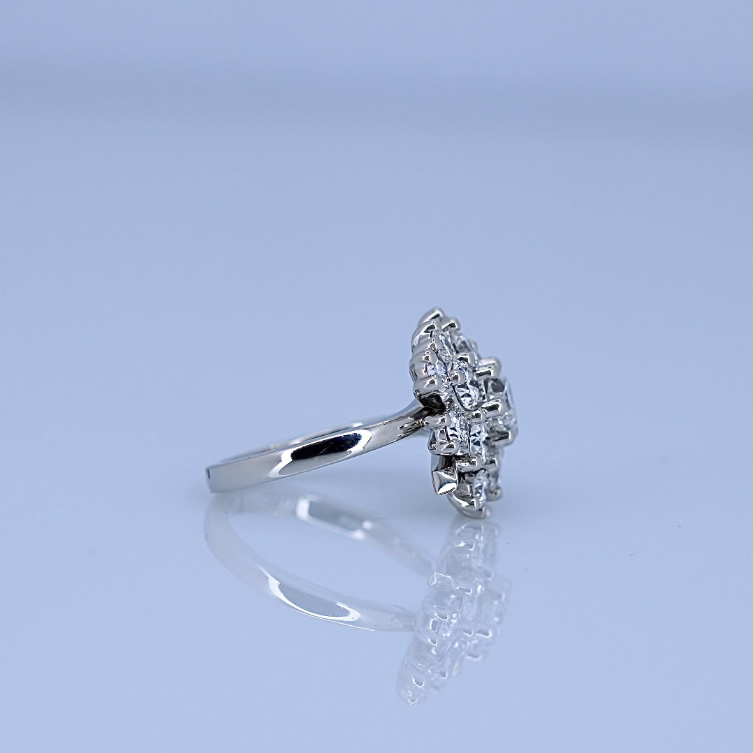 3.02ct Diamond Starburst Cluster Ring