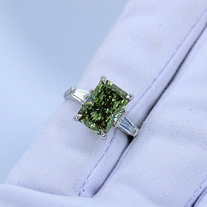 4.00ct Green Diamond Ring with tapered baguette shoulders